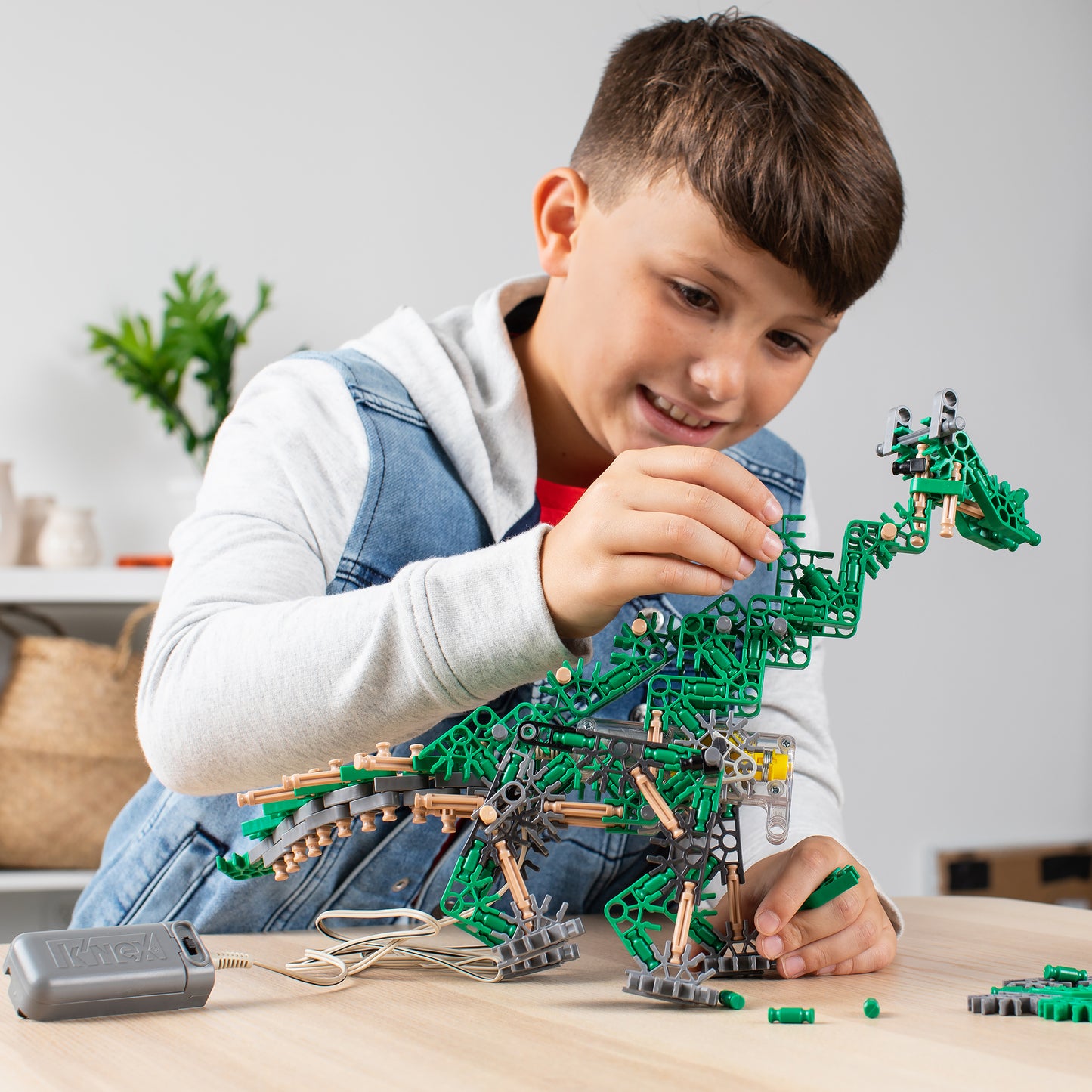 K’NEX Knexosaurus Building Set 200+ Piece