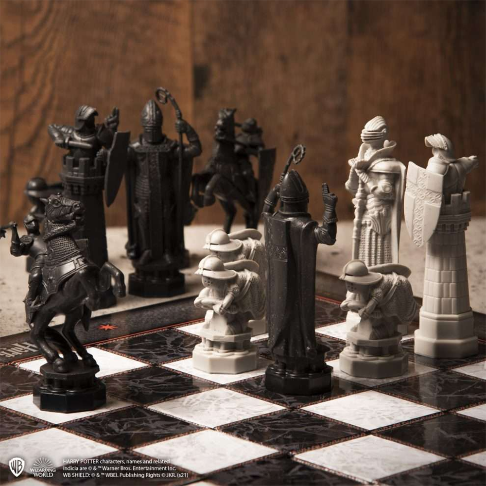 Harry Potter Wizards Chess Set