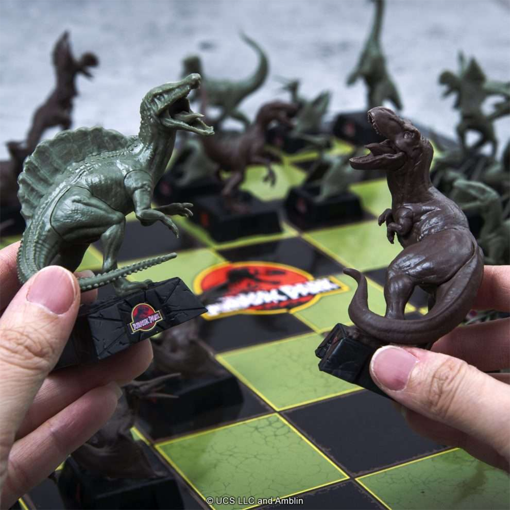 Jurassic Park Chess set