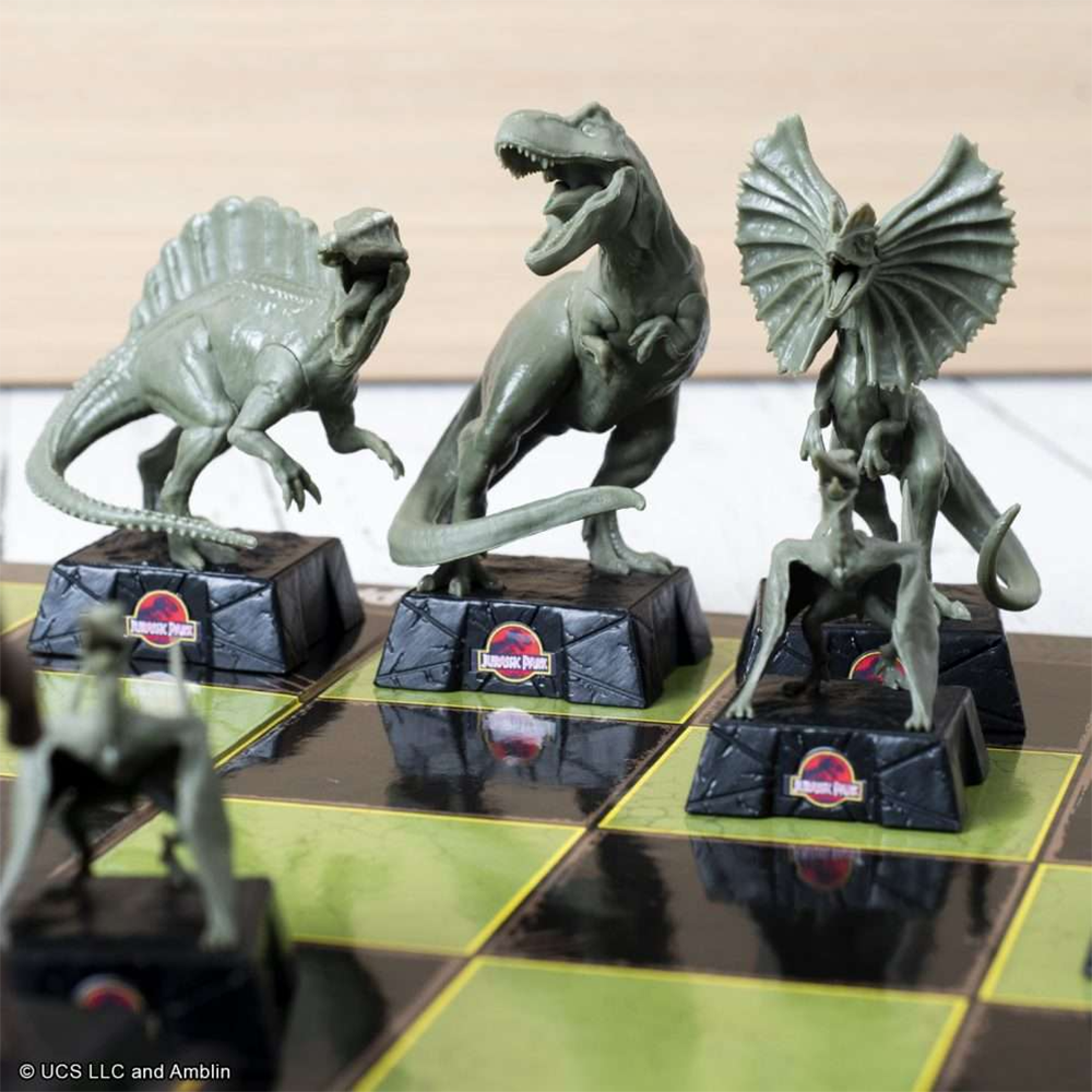 Jurassic Park Chess set