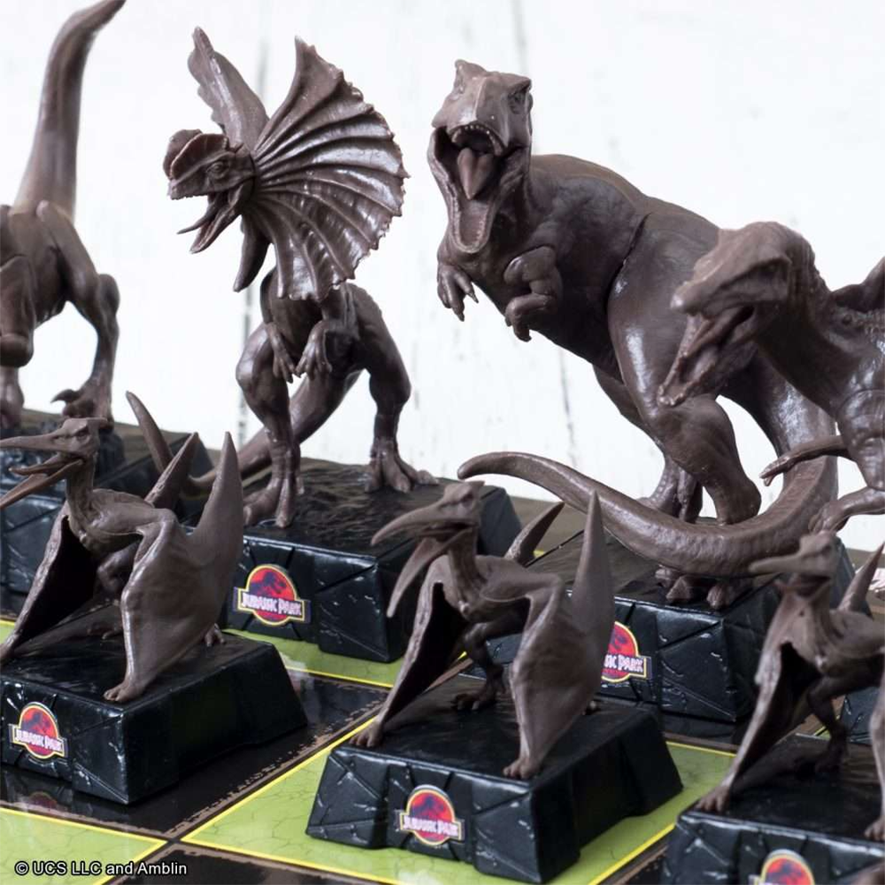Jurassic Park Chess set