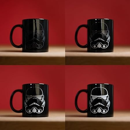 Thumbs Up! - Original stormtrooper helmet colour changing mug